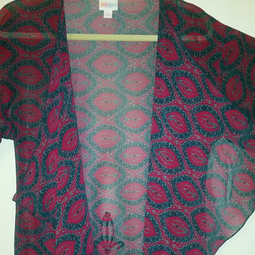 LulaRoe Monroe kimono